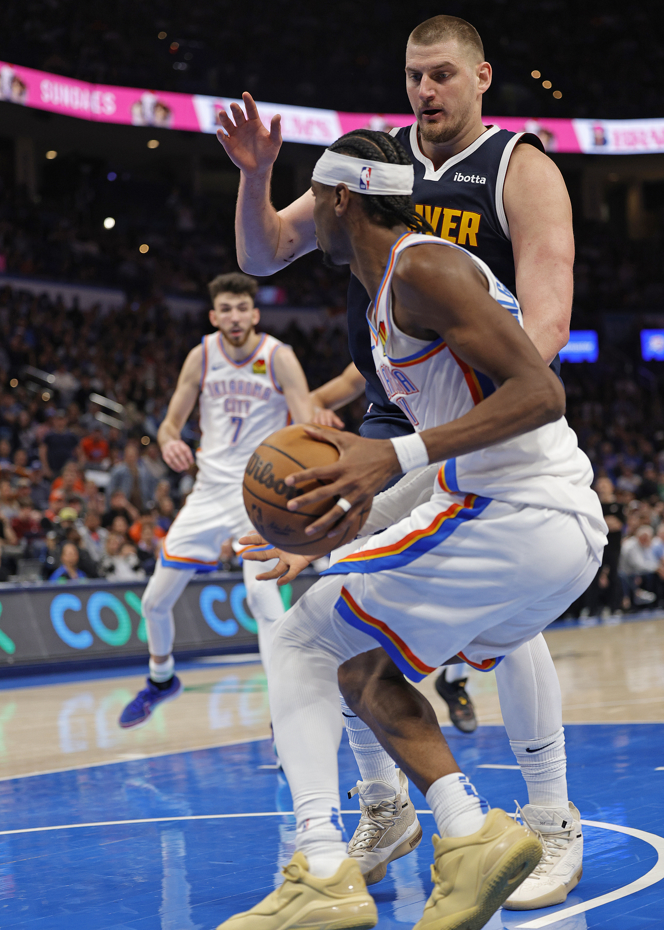 俄克拉荷马雷霆训练开放日，冲刺阶段遗憾出局引欢呼，意甲在即，赛季目标并未改变的简单介绍